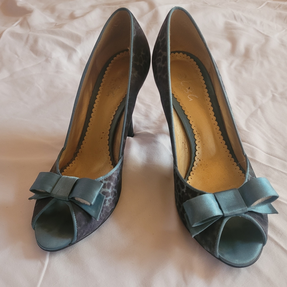 BCBG Teal Peep-Toe Heels with Bow